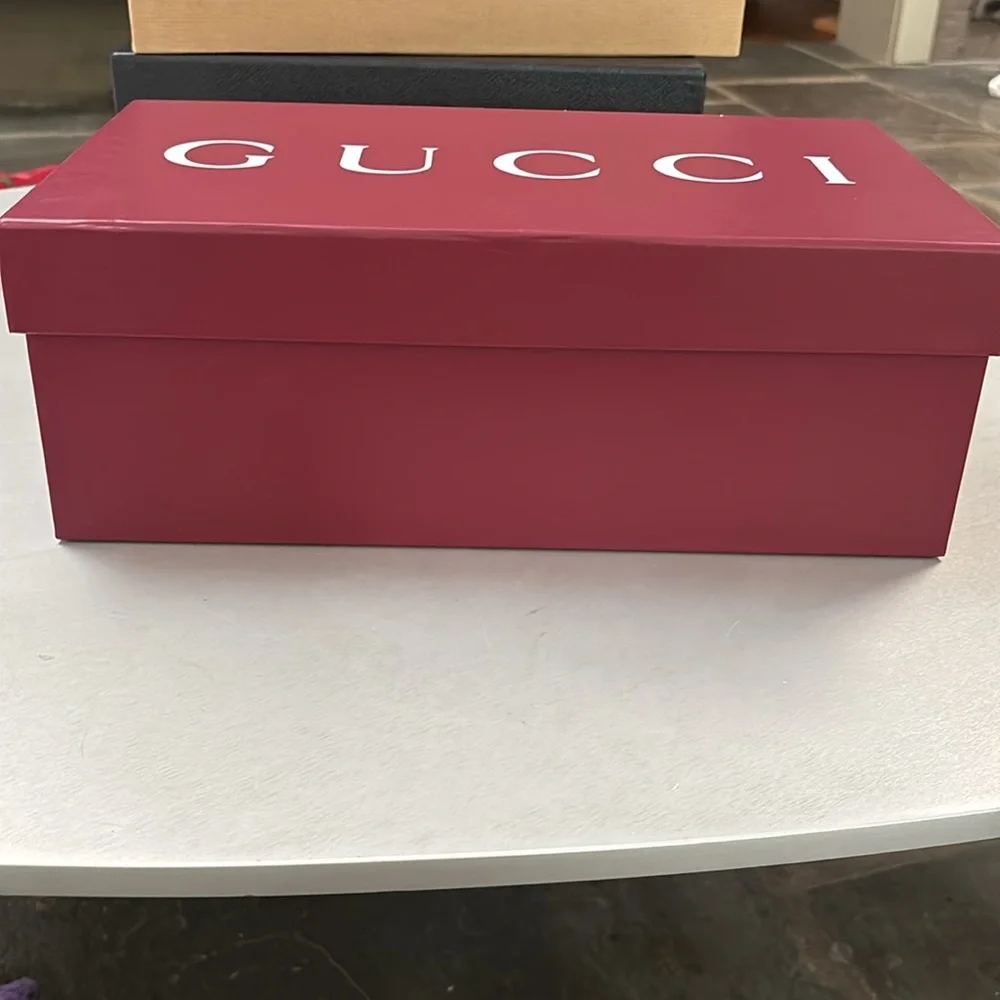Gucci Rosa Ancora  2025  Shoe Box &  Dust bags